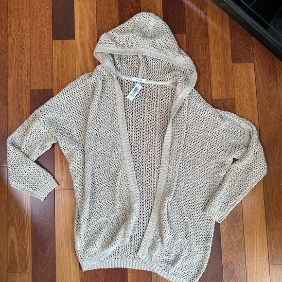 Talula | Aritzia cream capitol cozy crochet hooded sweater size large - Picture 1 of 5